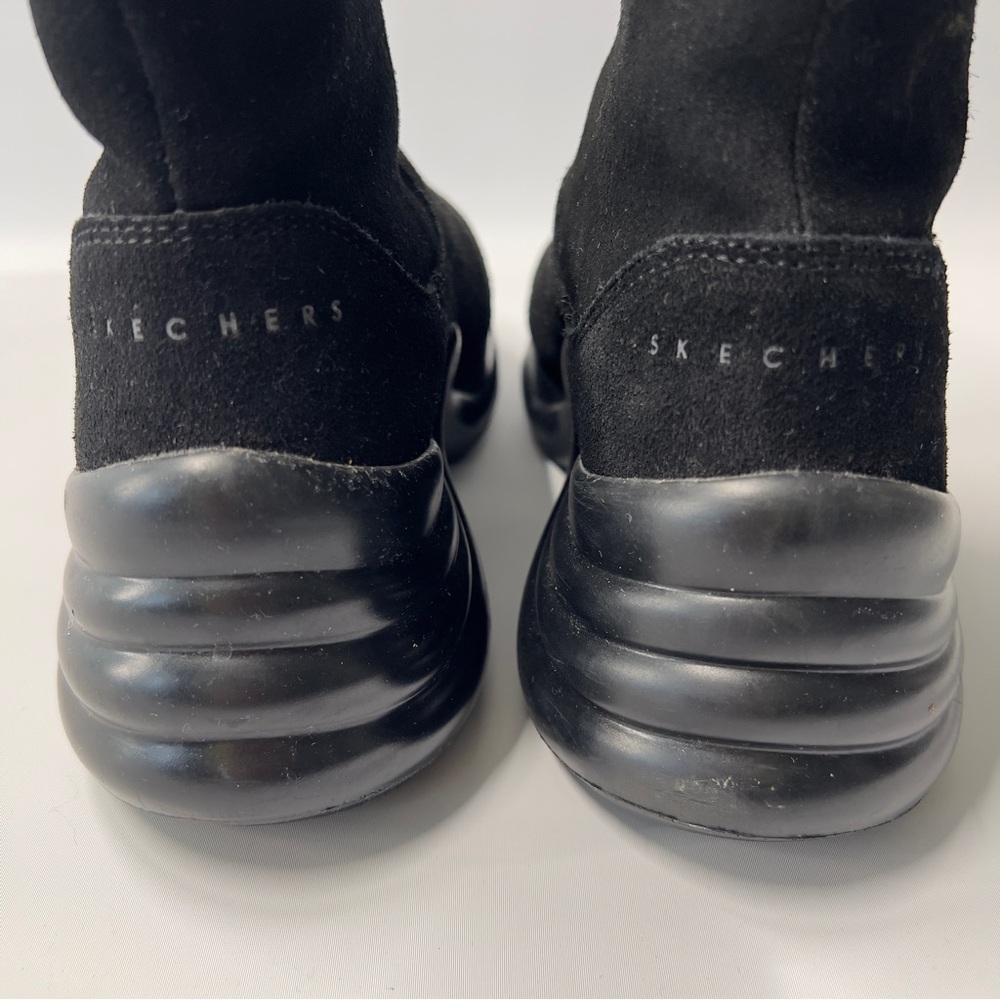 SKETCHERS Women 7.5 Black Chunky Heel Suede Ankle Bootie - Picture 7 of 11